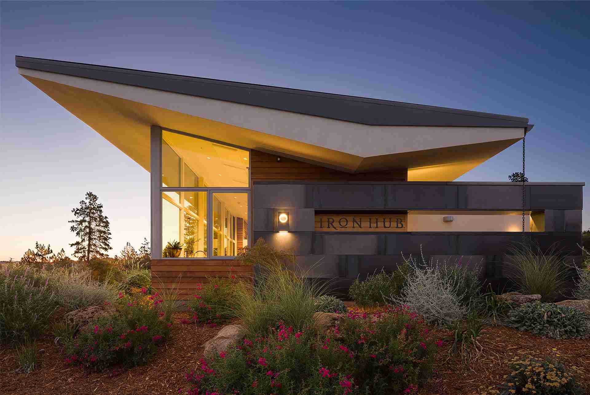 Iron Hub Winery Tasting Room Front View